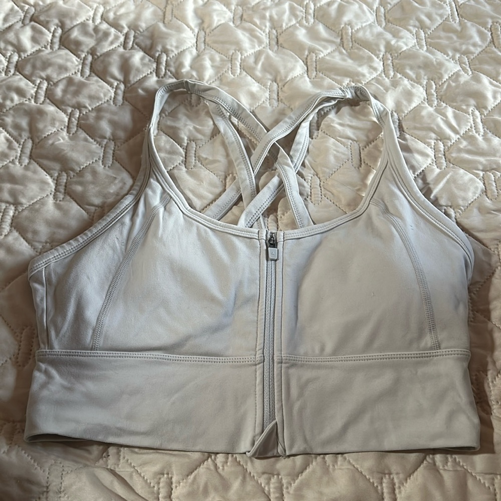 Balance front zip sports bra